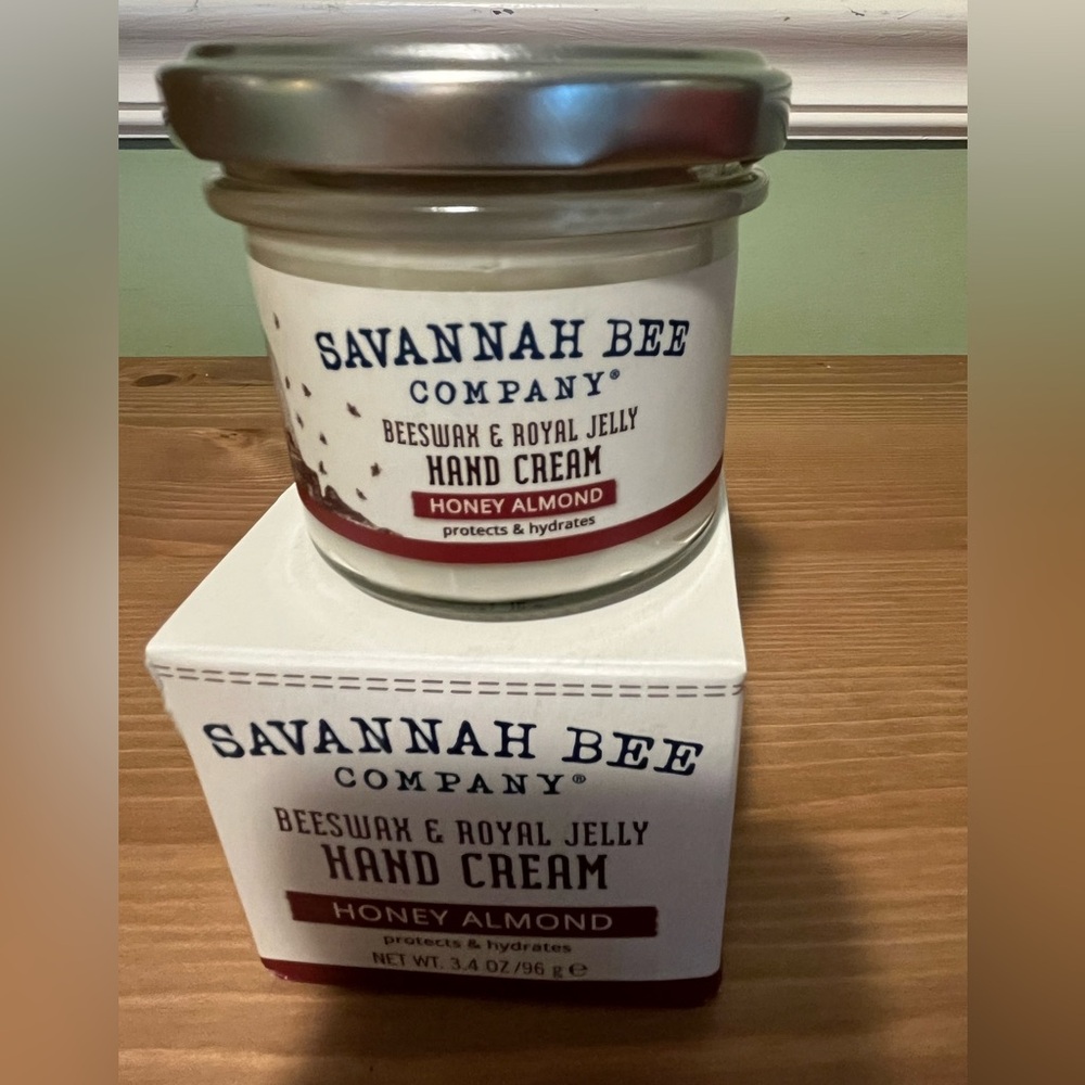Savannah Bee Company Beeswax & Royal Jelly Handcream - Honey Almond - 3.4oz jar